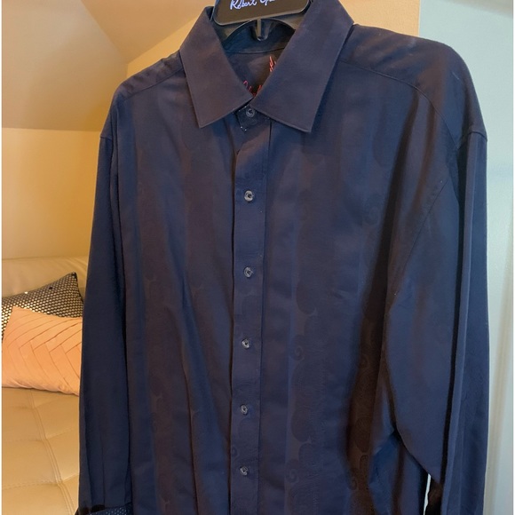 Robert Graham shirt - Picture 2 of 5